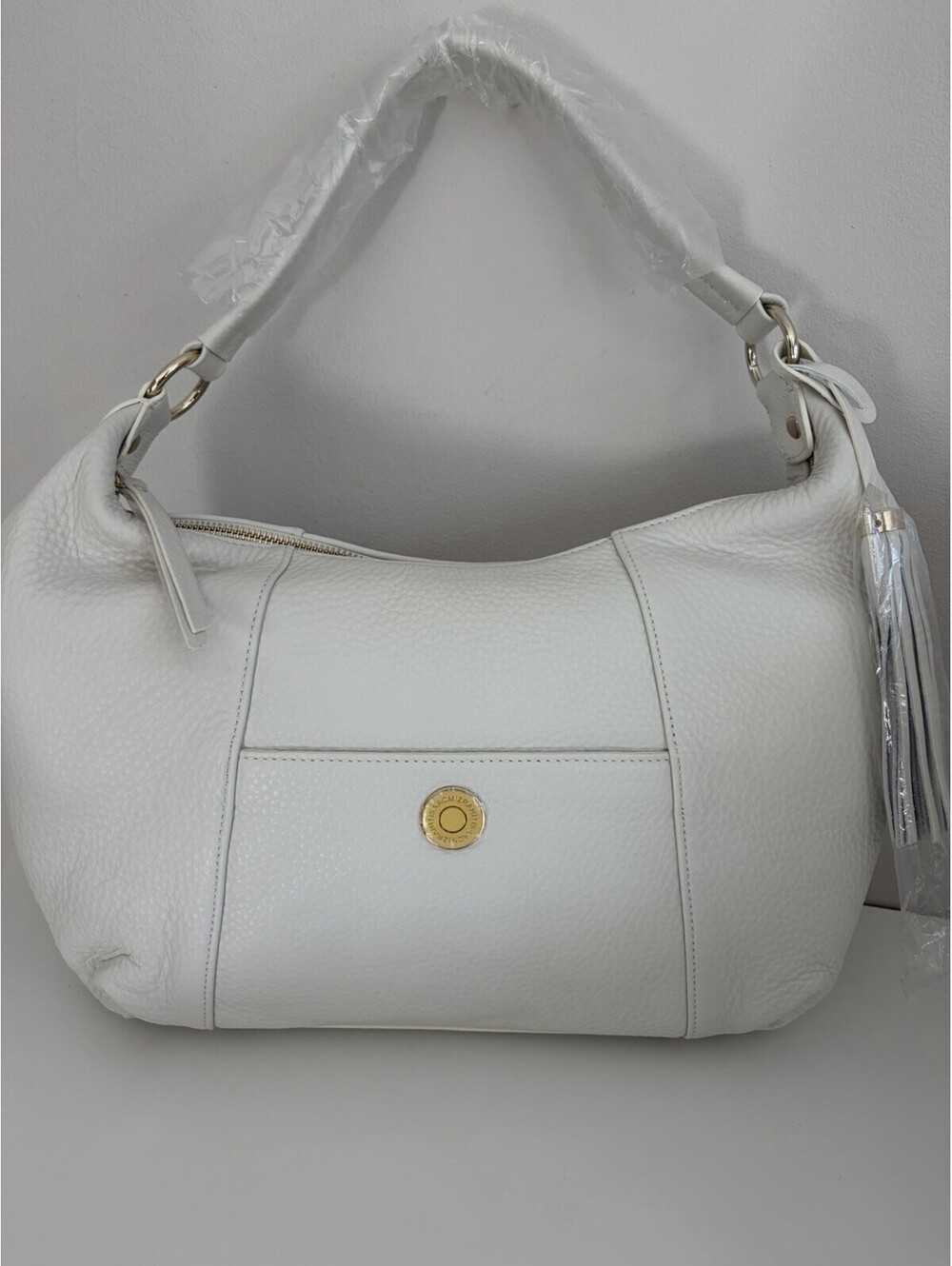 Isaac Mizrahi Pebbled Leather Hobo Shoulder Bag Off White Tassel & Pouch NWOT
